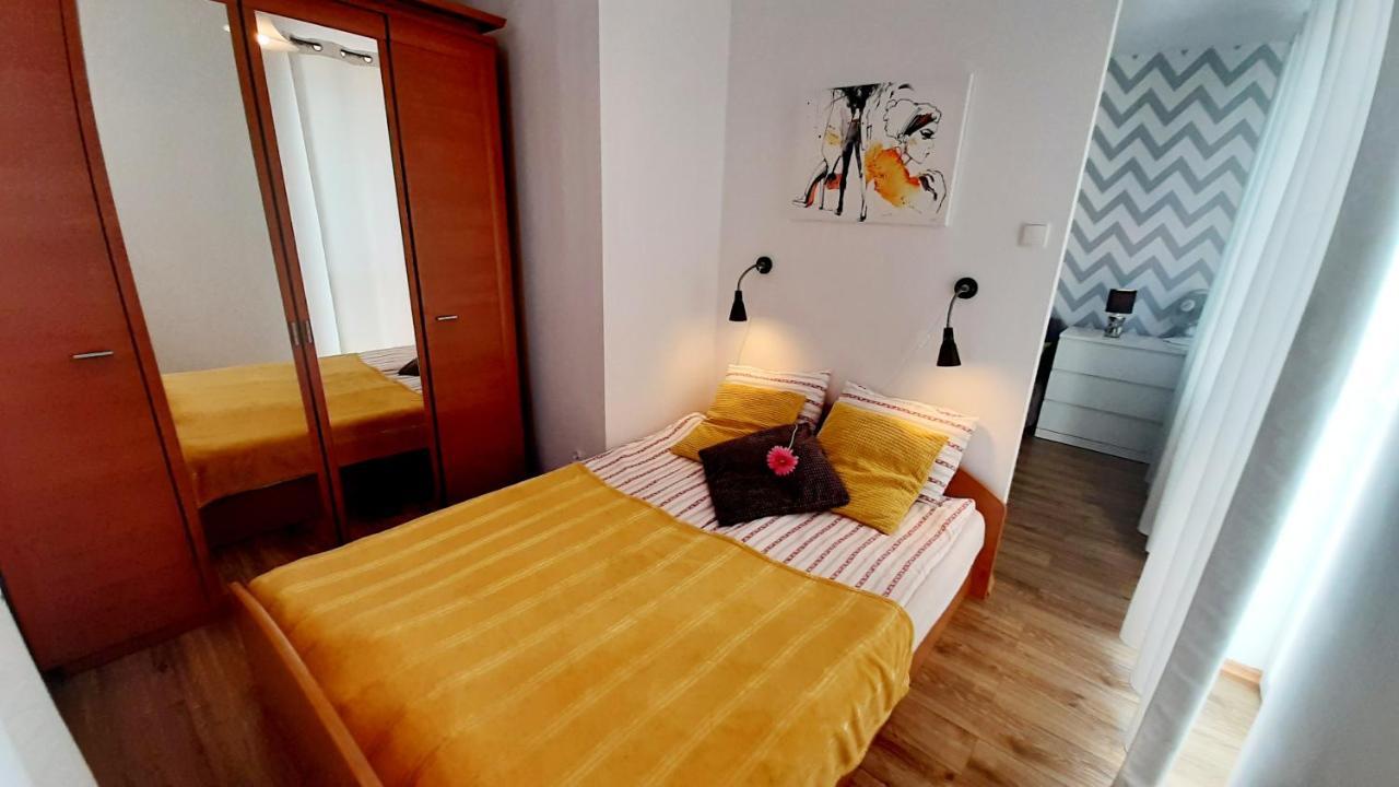 Apartament Z Balkonem I Bezplatnym Parkingiem غدانسك المظهر الخارجي الصورة