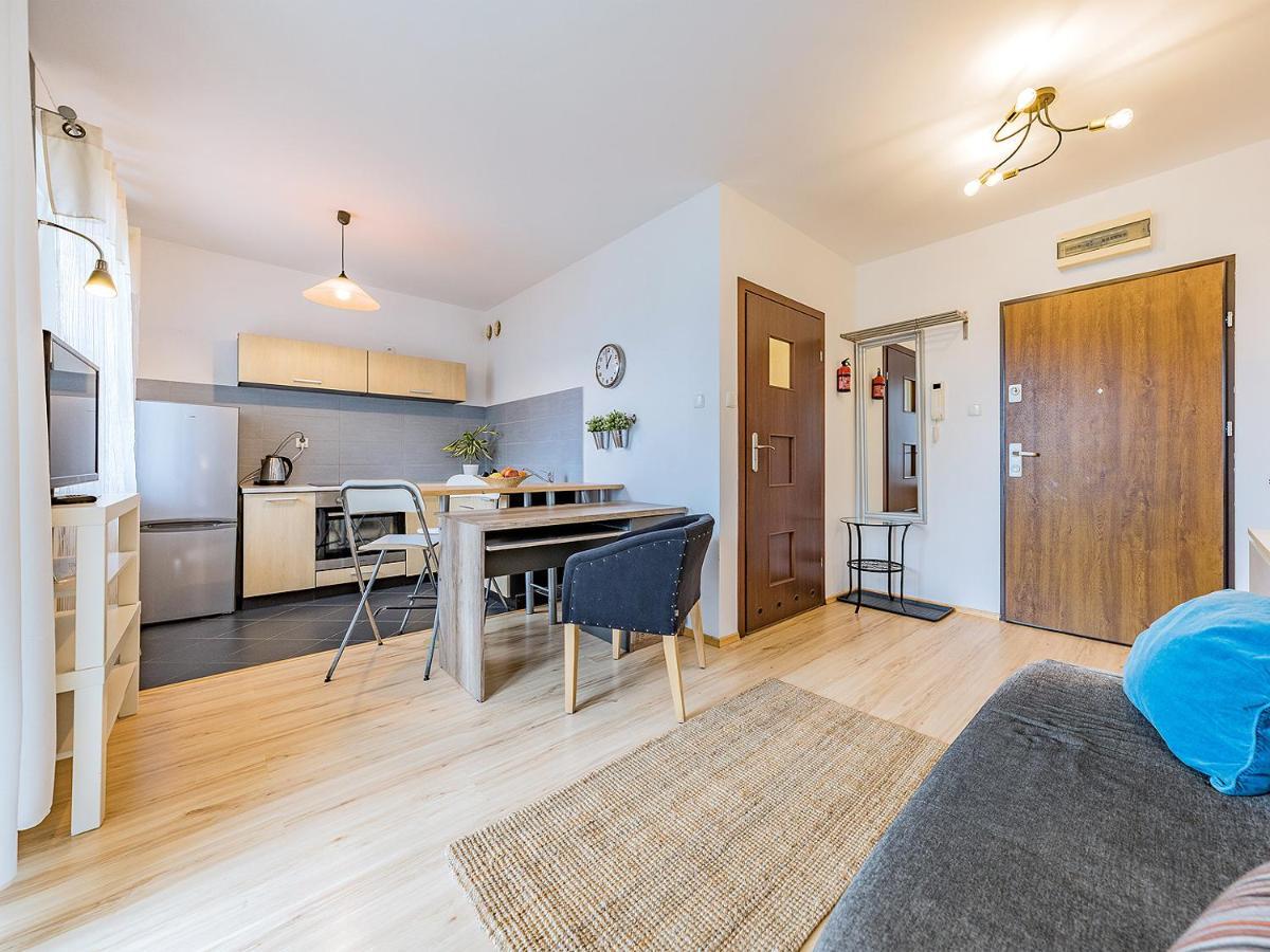 Apartament Z Balkonem I Bezplatnym Parkingiem غدانسك المظهر الخارجي الصورة