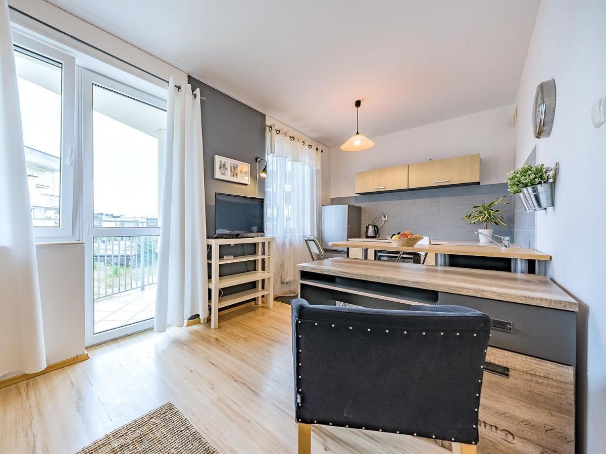 Apartament Z Balkonem I Bezplatnym Parkingiem غدانسك المظهر الخارجي الصورة