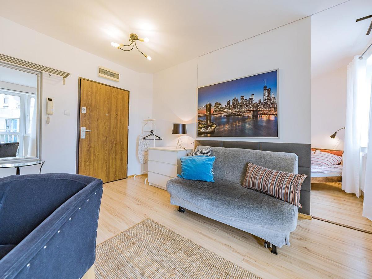 Apartament Z Balkonem I Bezplatnym Parkingiem غدانسك المظهر الخارجي الصورة